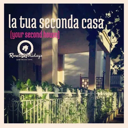 Roseto Holidays 公寓 *